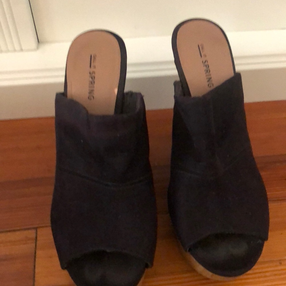 5-inch wooden heel platform shoe